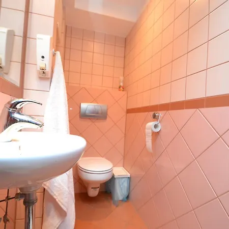 Airport Hostel Olympic Swimming Pool Hostel Warsaw